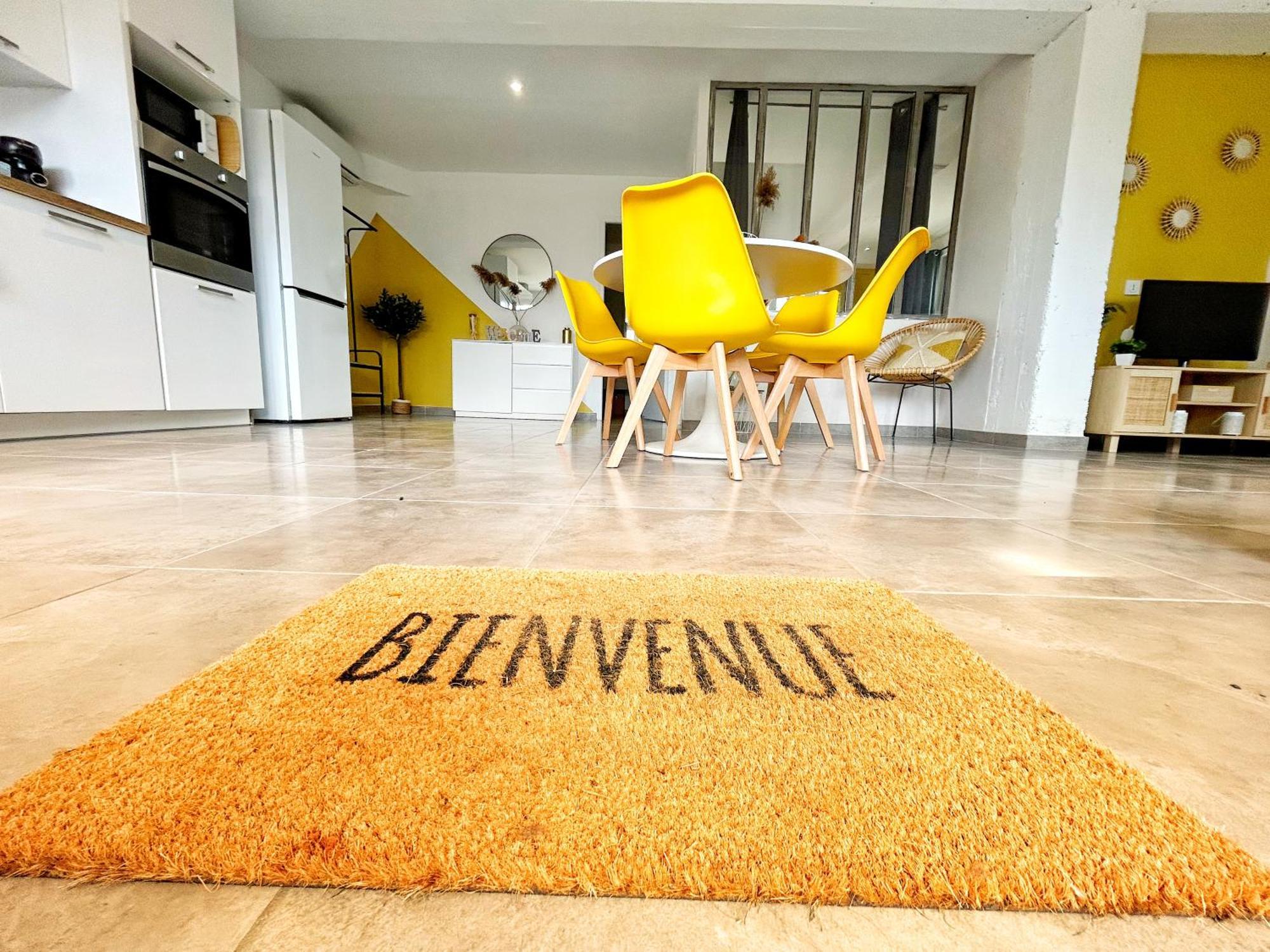Appartement Doux Rouinet Cocoon à Fourques  Extérieur photo